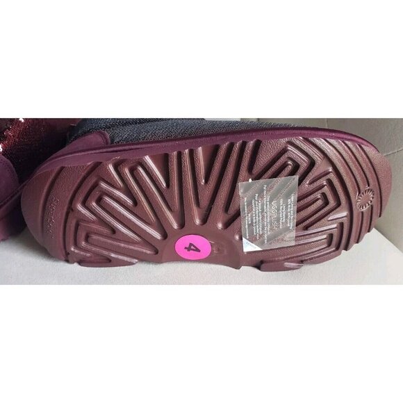 NEW UGG GIRL'S CLASSIC MINI MIRROR BALL BOOTS SZ 4 WILD GRAPE - Picture 8 of 8